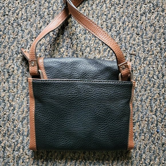 Chaps Ralph Lauren Black and Brown Pebbled Leather Crossbody Bag - Picture 6 of 9